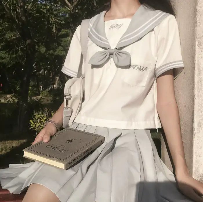 边城春梦